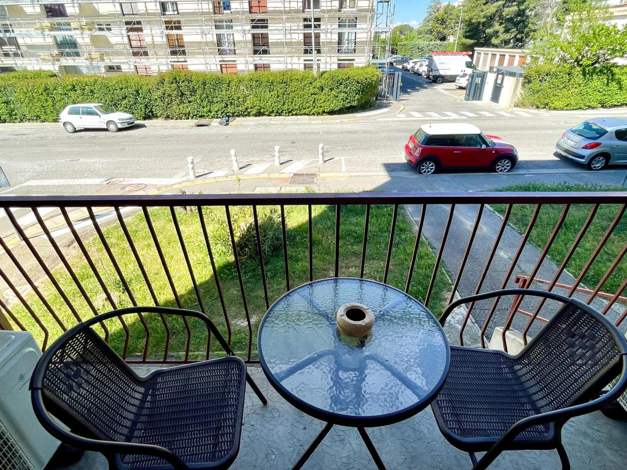 Appart Cosy Sur Salon De Provence Exterior foto